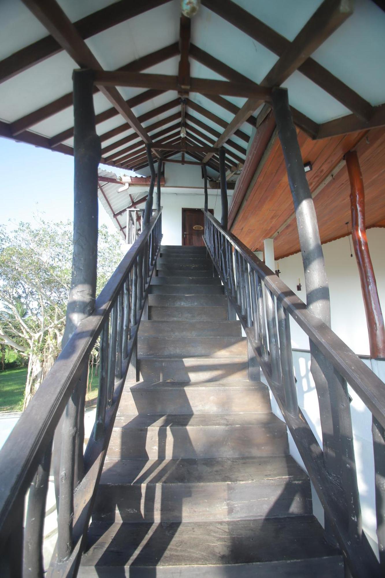 Birdsong Leisure Resort Tissamaharama Exterior photo