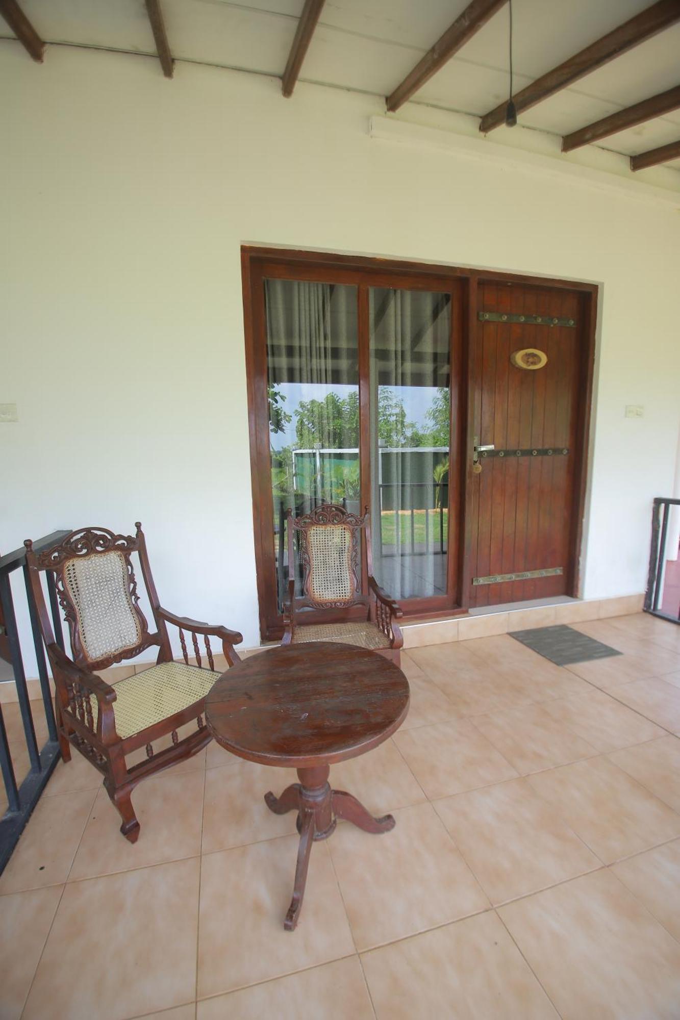 Birdsong Leisure Resort Tissamaharama Exterior photo